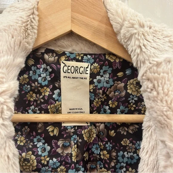Georgie Women’s Faux Fur Coat Mid length Cream/ivory Soft Size 6 - Picture 2 of 11